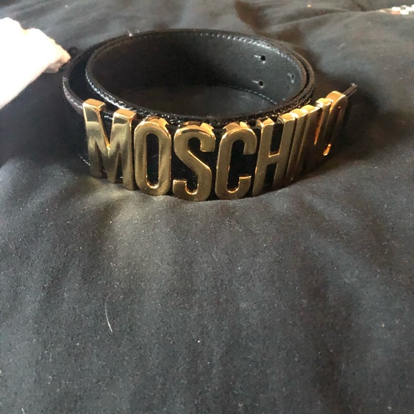 moschino belt silver letters